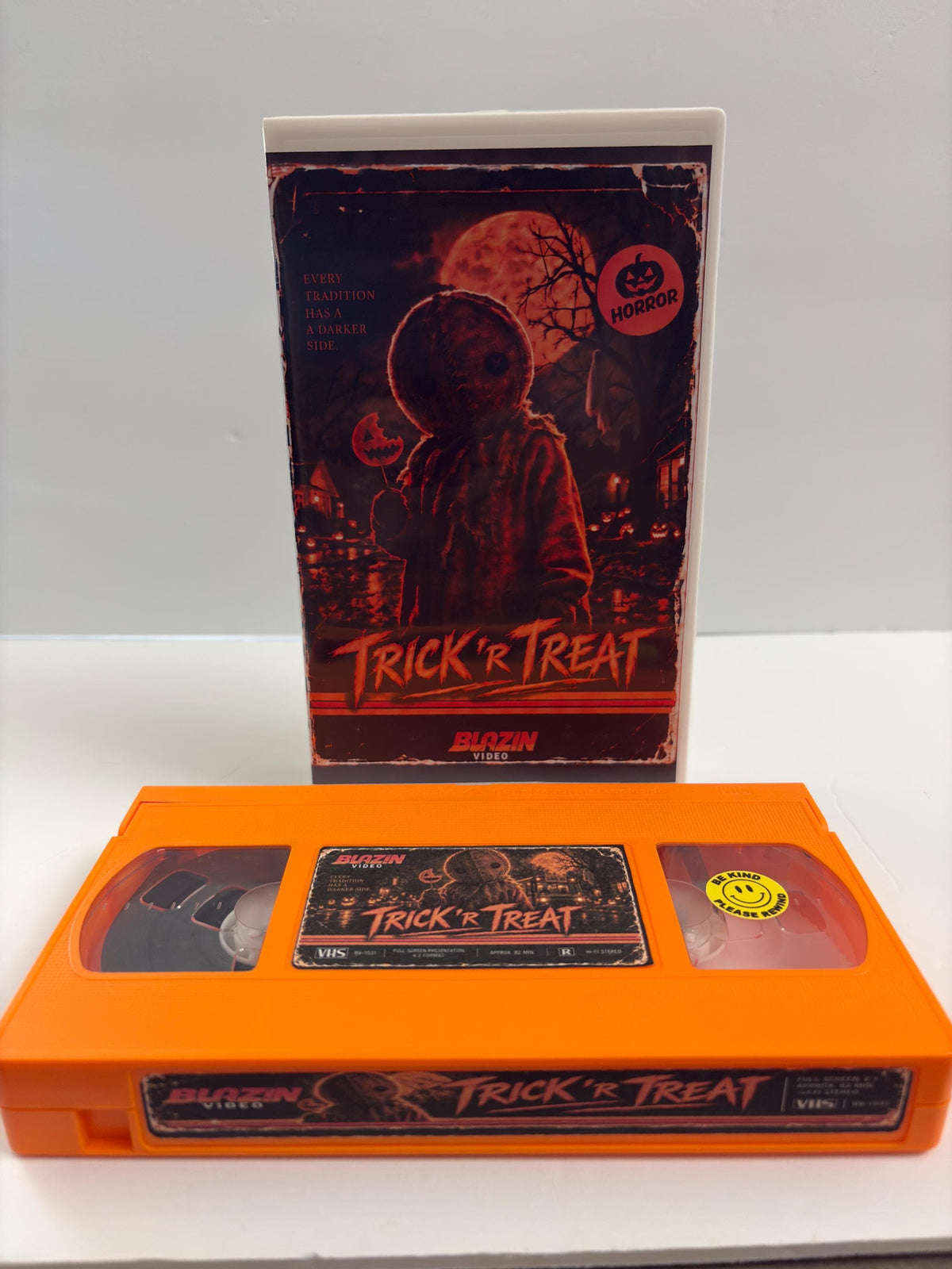 Trick ’r Treat VHS – Orange Tape – Sam Cover Edition – Halloween Horror Custom Retro VHS – Full Screen 4:3
